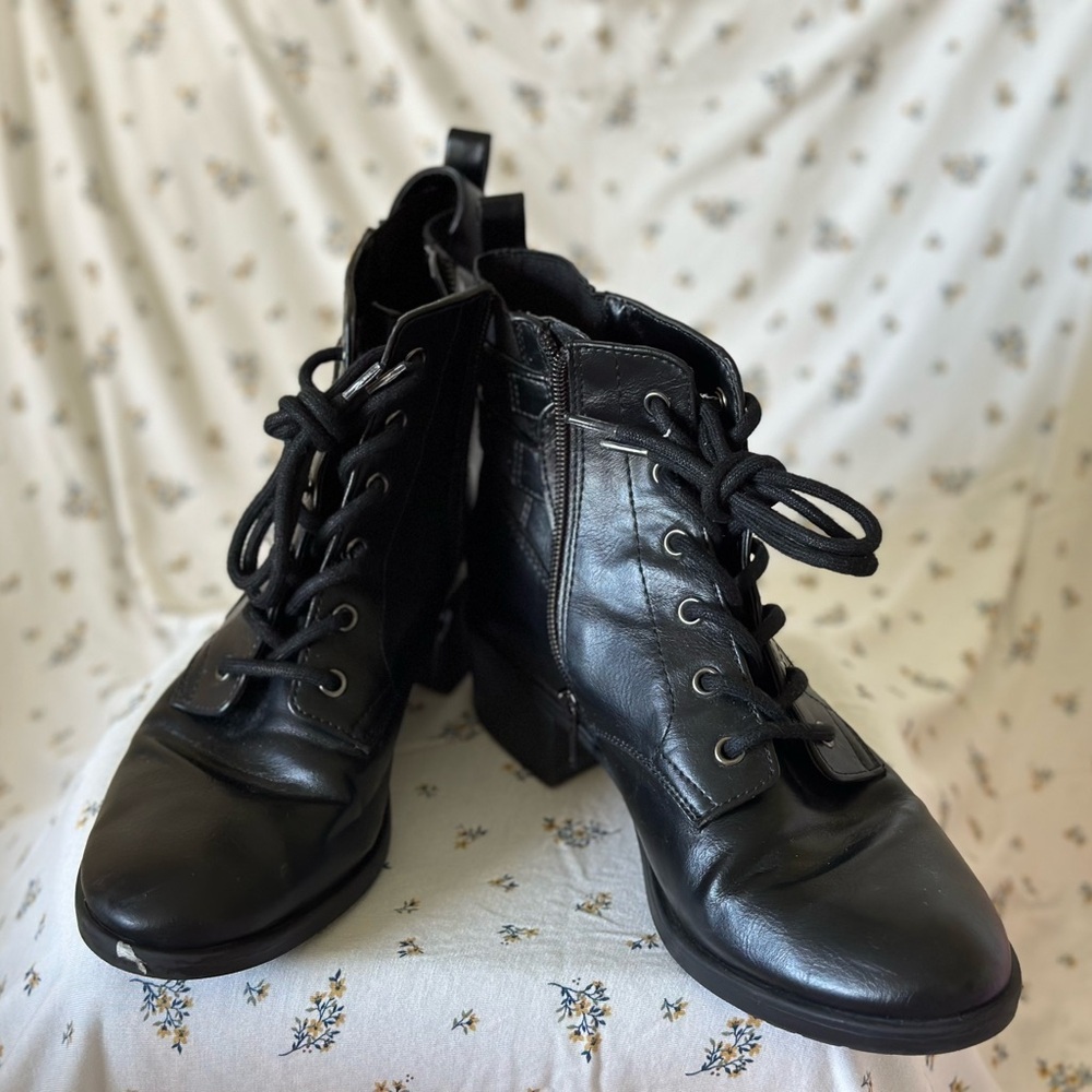 SOLE/SOCIETY BLACK BOOTS